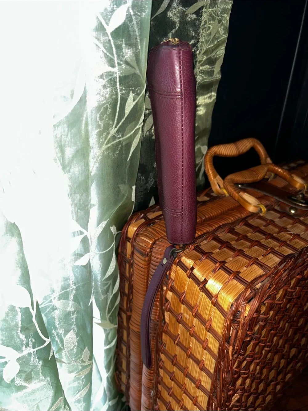 Fossil Jori RFID Zip Clutch Red Wine Leather Wristlet Wallet -GUC-